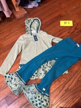 naartjie Green Hoodie Top with Teal Flared Leggings